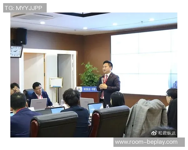 武汉三镇训练纪实：团结拼搏共创辉煌未来的奋斗之路